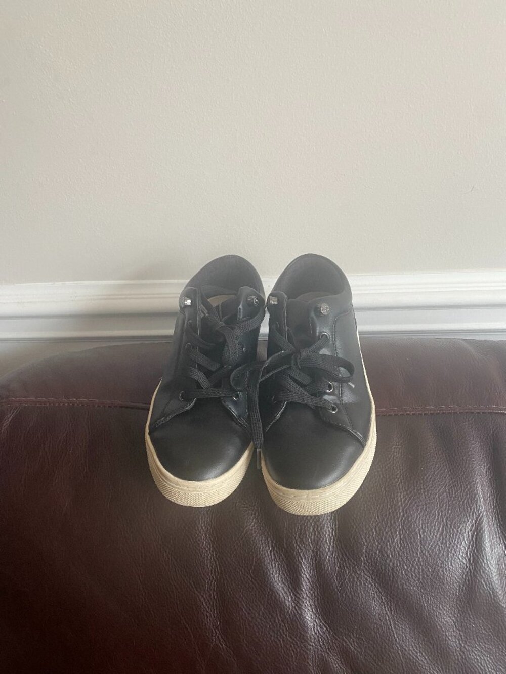 GUESS  WOMEN (GIRLS) SNEAKERS
